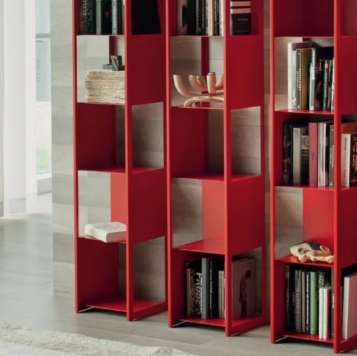 Libreria Arsenal in acciaio con ripiani in legno di Cattelan Italia