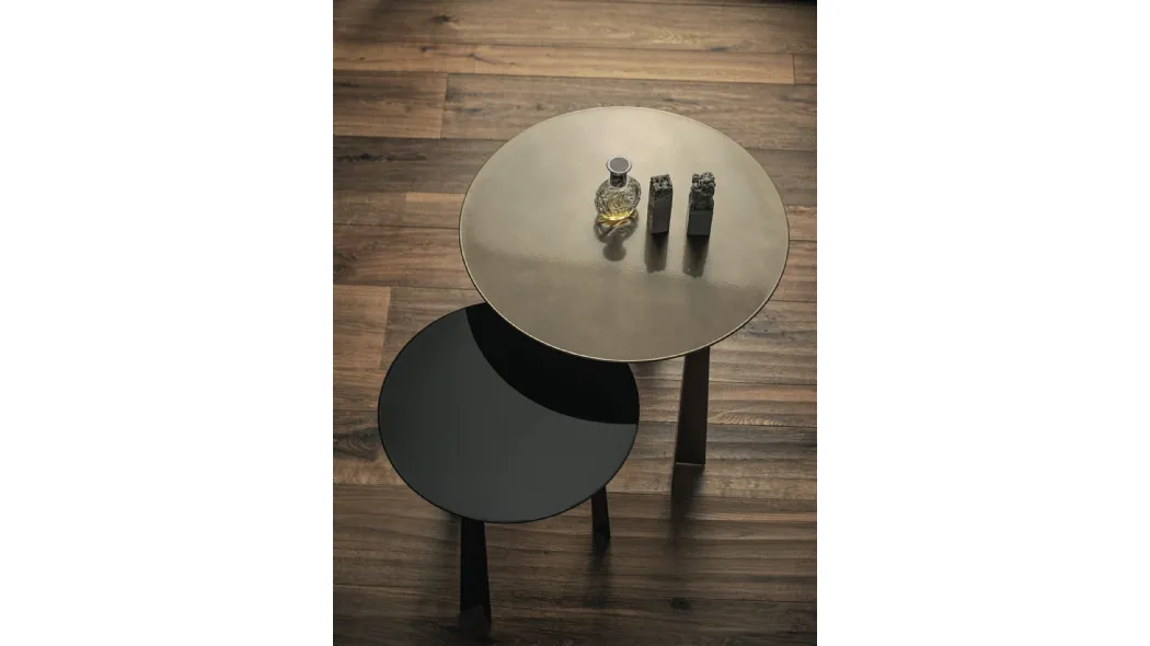 Tavolino Tao in metallo laccato di Bontempi