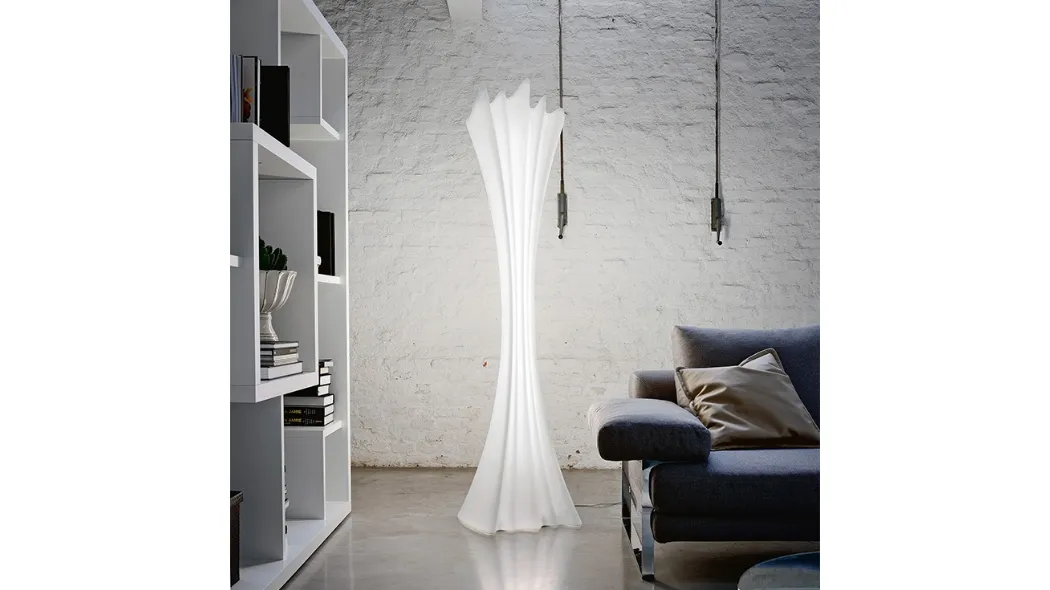 Lampada appendiabiti da terra in polietilene bianco Sipario Light di Cattelan Italia
