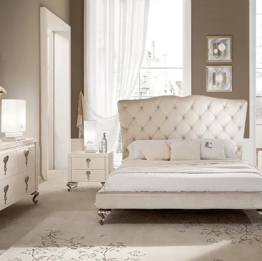 Letto classico George Alto in tessuto imbottito e trapuntato di Cantori