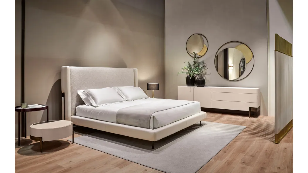 Letto in pelle con testiera Valley Alto di Cantori