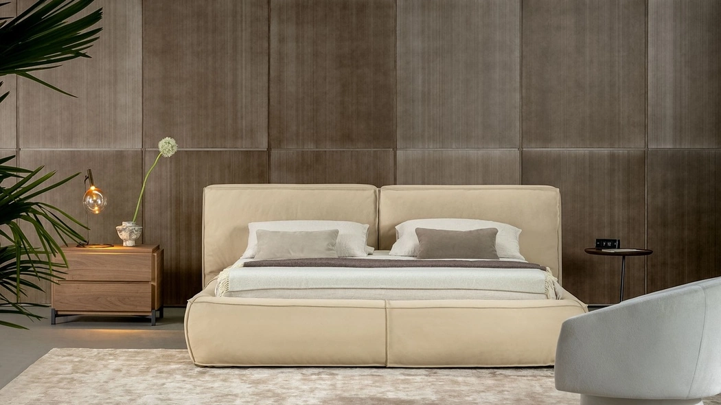 Letto Fluff in pelle di Bonaldo