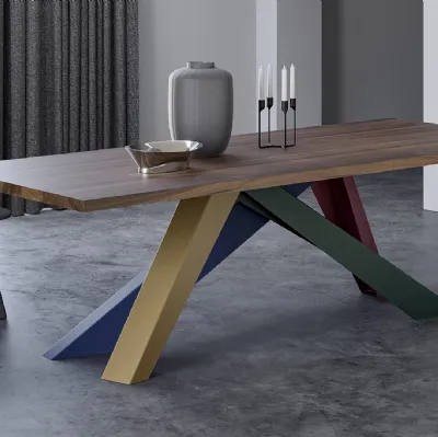 Tavolo Big Table con piano in legno e gambe in acciaio tagliato al laser in diverse misure e forme geometriche, sagomate e verniciate opache, in numerose combinazioni di colori, di Bonaldo