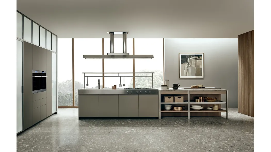 Cucina Design con isola KLab 01 in laccato Zero Gloss Limo di Ernestomeda