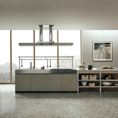Cucina Design con isola KLab 01 in laccato Zero Gloss Limo di Ernestomeda